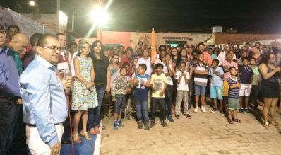 Ibititá: em noite de festa, comunidade celebra entrega de obras na sede