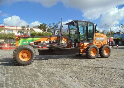 Prefeitura de Ibititá vai leiloar veículos e máquinas 