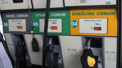 Postos terão que informar percentual de diferença entre etanol e gasolina