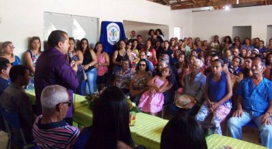 População prestigia inauguração da Escola Rui Barbosa em Lagedão 