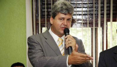 Justiça afasta prefeito ‘Furão’ em São Gonçalo dos Campos