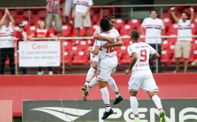 No Morumbi, São Paulo goleia o Botafogo na estreia no Brasileirão