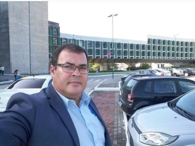 Taxistas emitem Nota de Repúdio contra vice-prefeito de Barra do Mendes