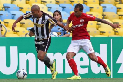 Sheik brilha e comanda reação do Botafogo contra o Inter