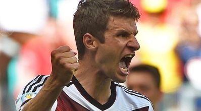 Müller marca três e Alemanha atropela Portugal em Salvador