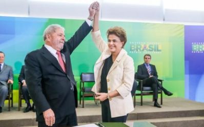 Dilma dá posse a Lula em meio a protestos e clima tenso