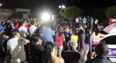 Irecê: Prefeito entrega ambulância no Povoado de Angical e comunidade comemora