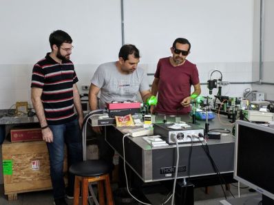 Novo laser produzido na Bahia inova no ramo da nanotecnologia