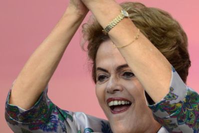 Dilma: ‘Os que querem interromper meu mandato não resistem a pesquisa no Google’