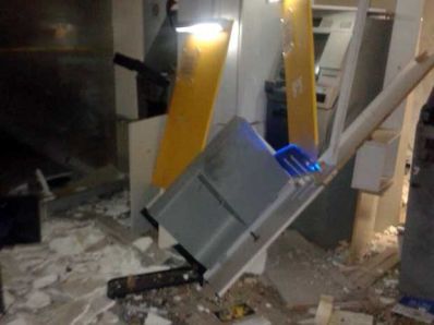 Caixas eletrônicos são explodidos em Boninal