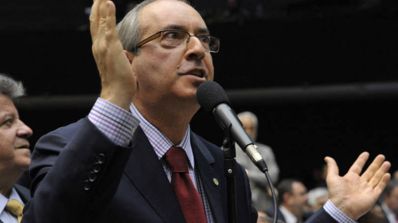Eduardo Cunha libera 11 ofícios de impeachment