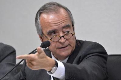 Ex-diretor da Petrobras é preso pela Polícia Federal