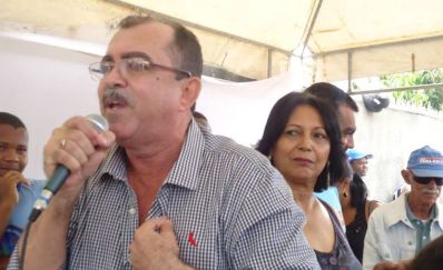 Prefeito de Castro Alves é denunciado por contratação sem concurso público
