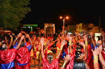Ibititá: Conto de Fadas se torna realidade no II Carnaval da 3ª Idade 