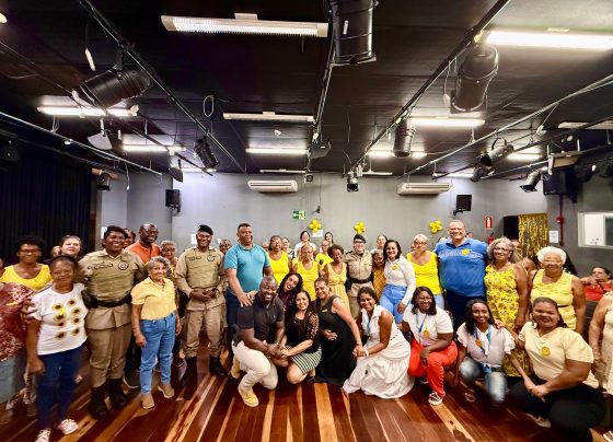 Grupo de Teatro da PMBA leva arte ao Cras de Itinga