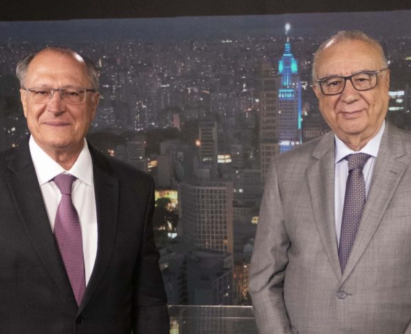 Geraldo Alckmin e José Roberto Maluf na estreia do programa "Perfil Poder" (Foto: Divulgação)