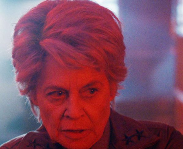 Stranger Things A principal (e única) diferença entre os vilões Dra. Kay e Dr. Brenner