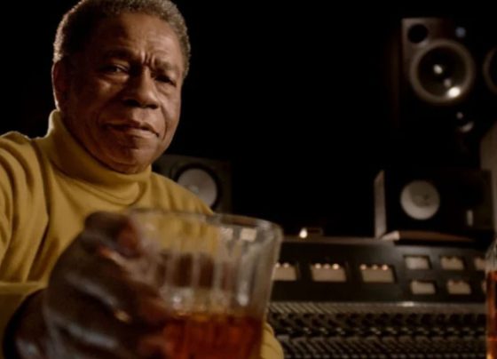 Paulinho da Costa, brasileiro que trabalhou com Michael Jackson, ganha documentário na Netflix
