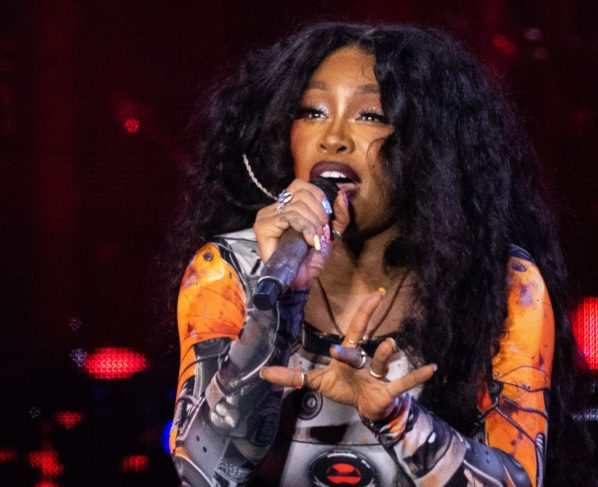 SZA (Foto: Harry Durrant/Getty Images)